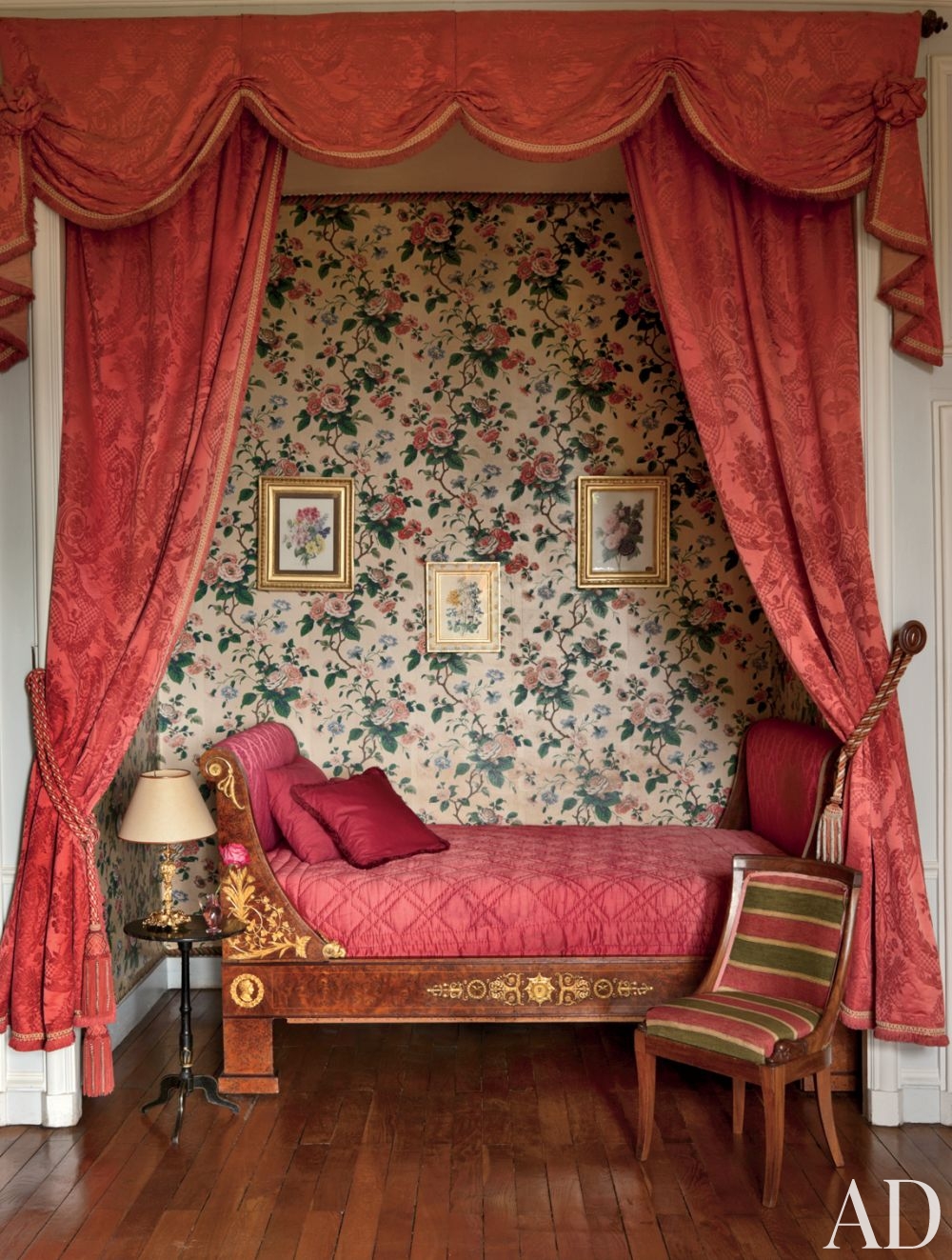 traditional-bedroom-auvergne-france-201111-4_1000-watermarked