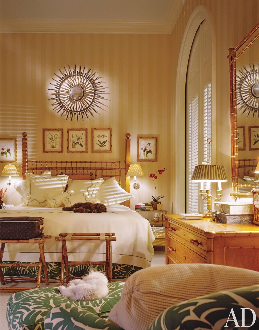 bedroom-mario-buatta-new-york-new-york-200604_1000-watermarked