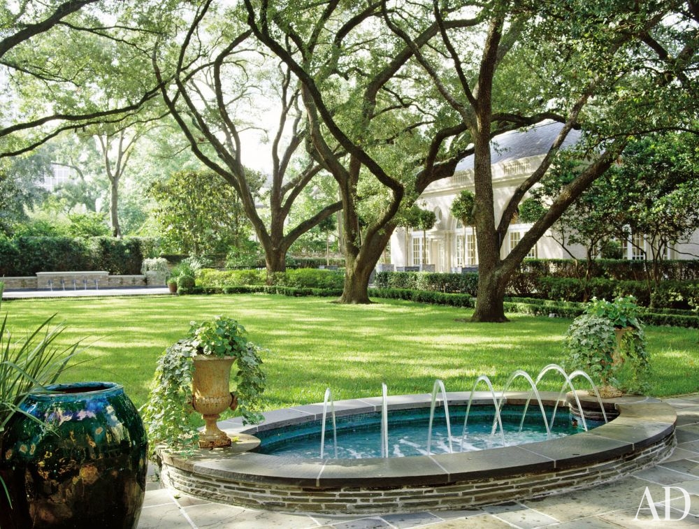 outdoor garden backyard ideas better decorating bible blog green grass small fountain