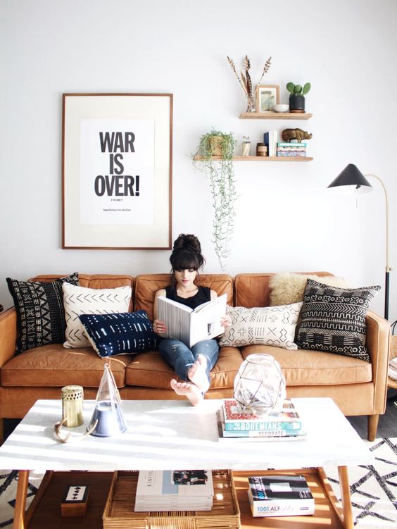 tanned-leather-sofa-decorating