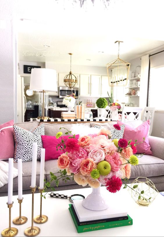pink-pillows-living-room-decor-fuchsia-gold-glamorous-decor-better-decorating-bible-blog